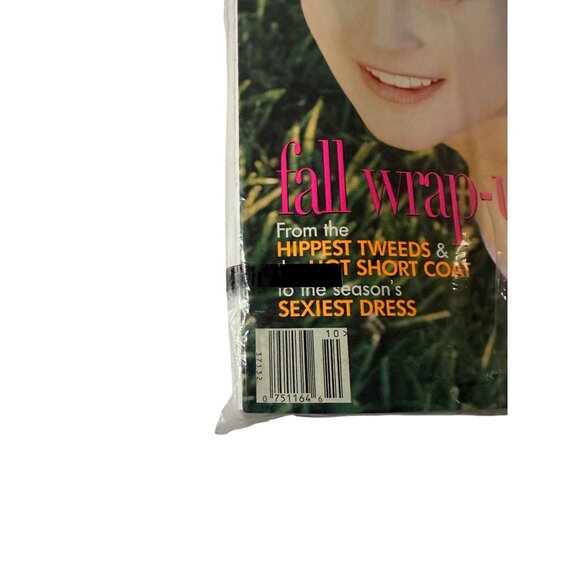 Vogue October 1995 – Factory Sealed Subscriber Issue (Demi Moore Cover) - Picture 4 of 5